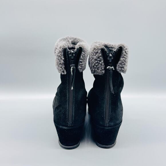 Stuart Weitzman Boots Womens 8.5 Black Suede Faux Shearling Wedge Ankle Zip - Picture 4 of 10